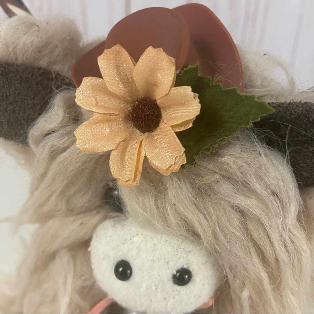 Highland Cow Coo Gnome Champagne Mongolian Fur Cowboy Hat Handmade Farmhouse - Picture 13 of 14